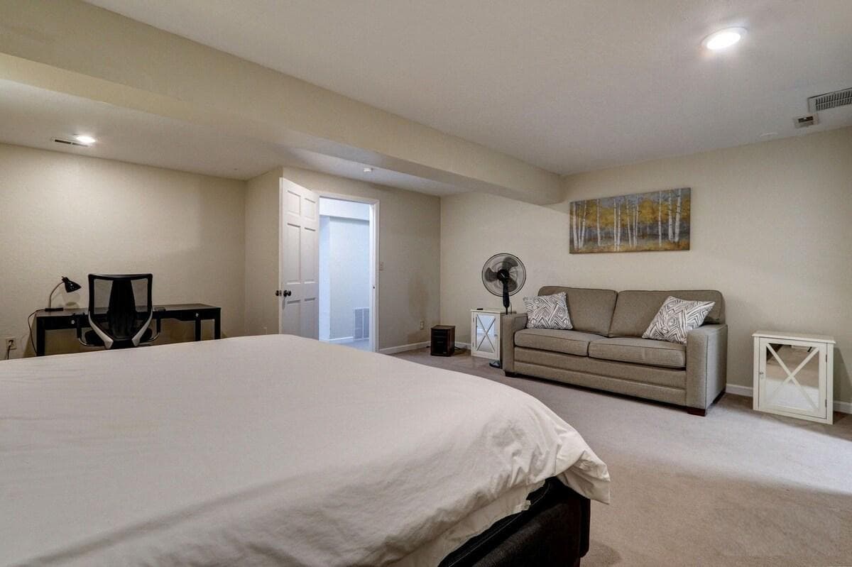 Downstairs Master with King-Size Bed, Queen Size Sleeper Sofa and Desk
