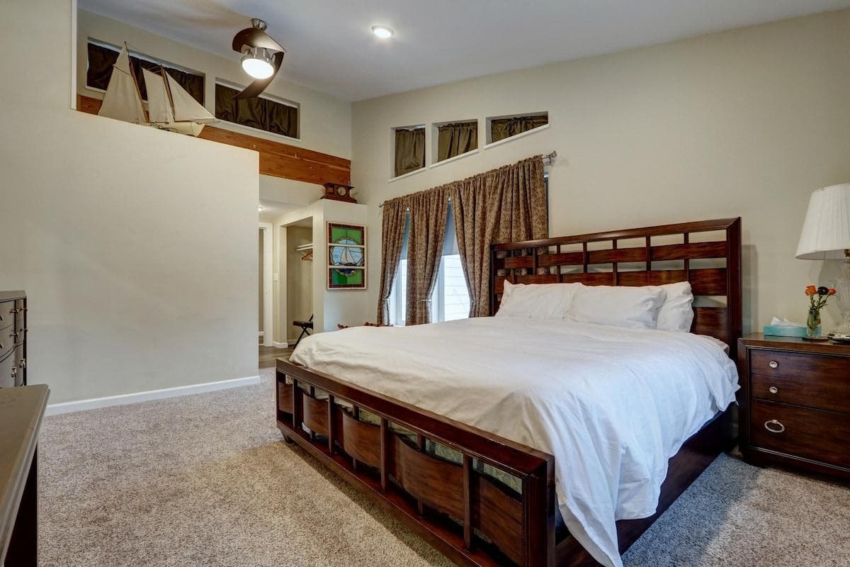 King-Sized Bedroom